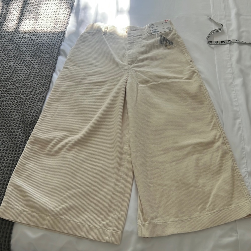 Uniqlo off white high rise wide leg corduroy  culottes